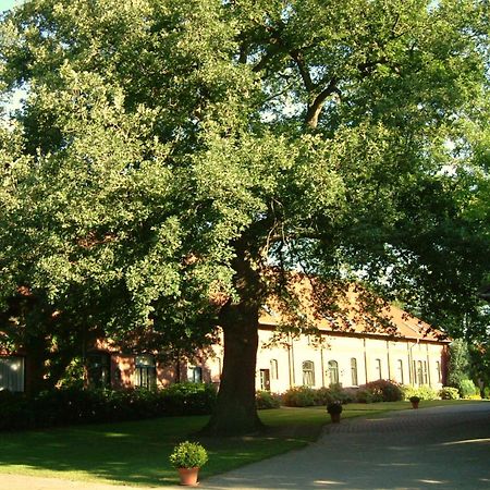 Gaestehaus Schlossgarten Etelsen Esterno foto